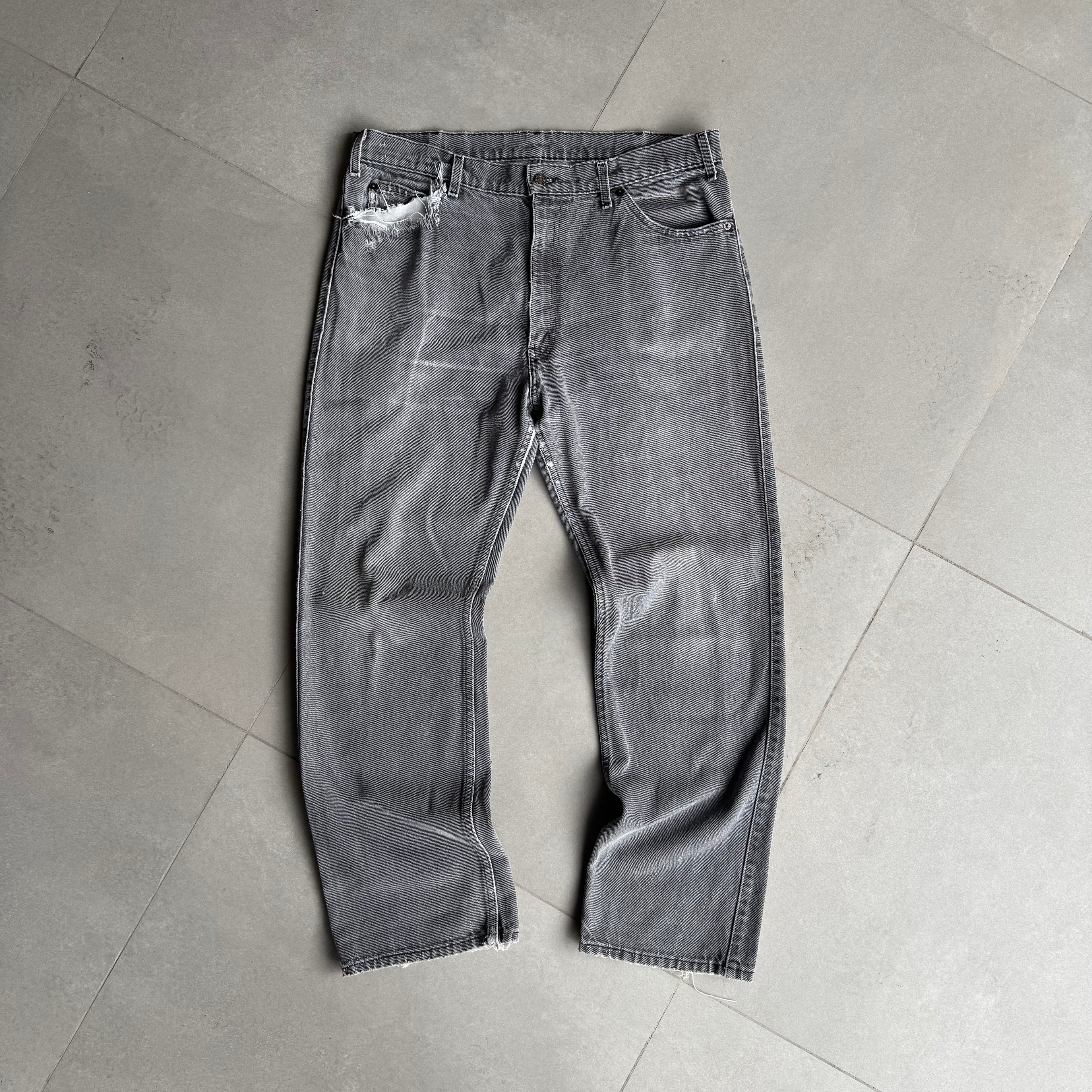 1980s Levi Denim “Grey” Jeans Straight Fit