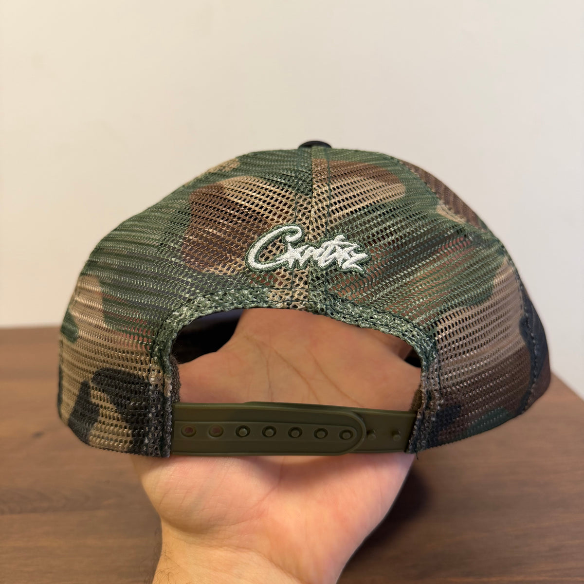 Corteiz Island Puff Print Trucker Hat Woodland