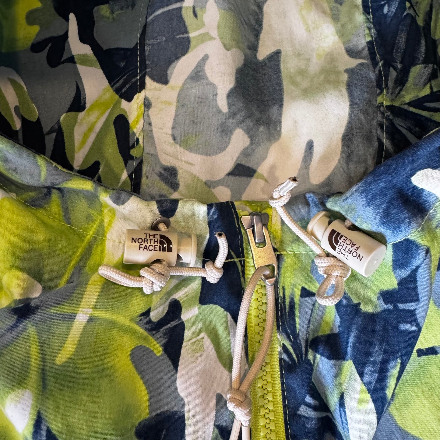 The North Face Printed Class V Pullover Jacket Green Tropical