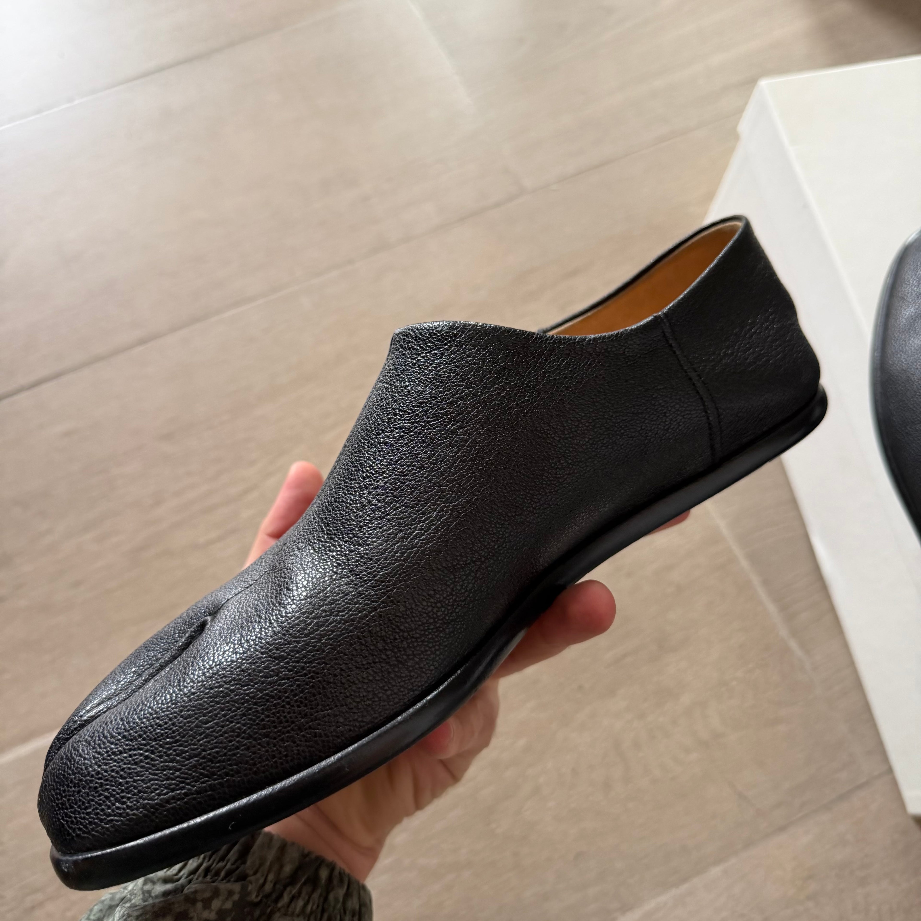 Maison Margiela Tabi Babouche Black