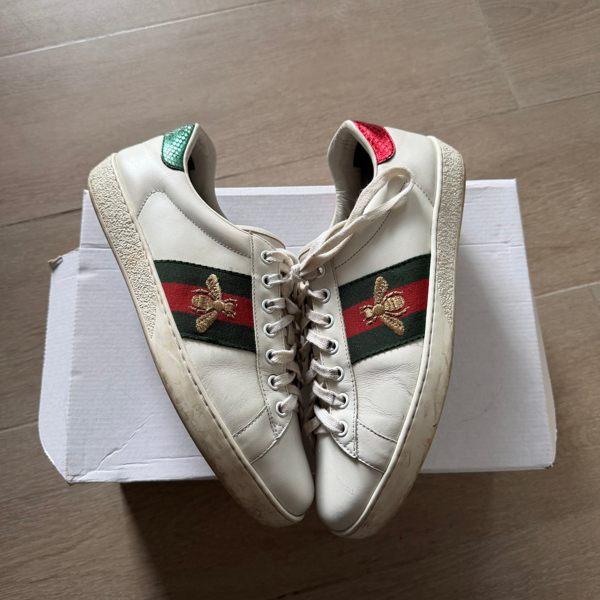 Gucci Ace Bee Sneakers (8.5US)