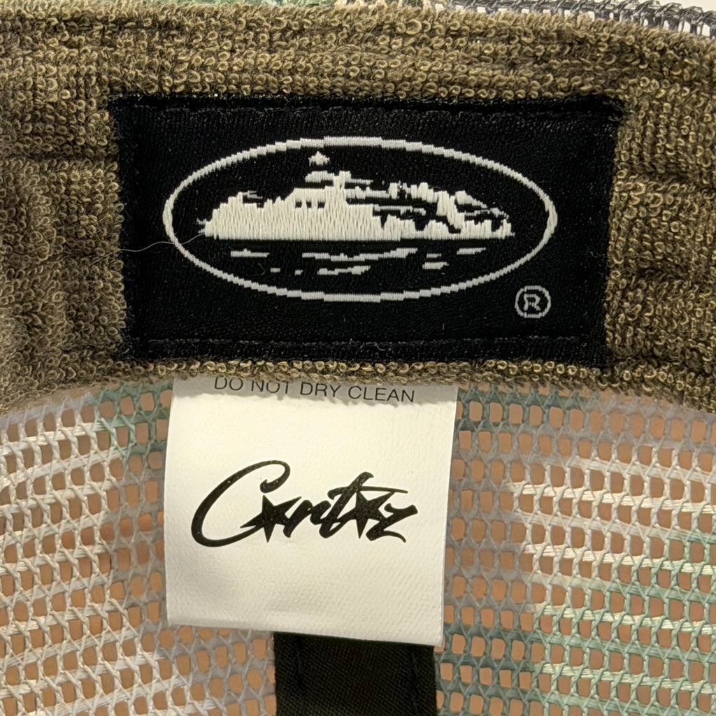 Corteiz Island Puff Print Trucker Hat Woodland