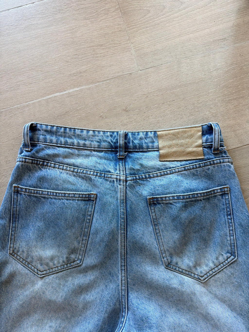 Basketcase Gallery LAX Baggy Faded Jeans