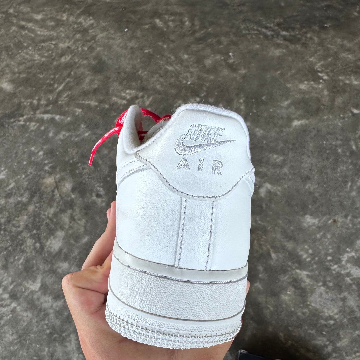 Nike x Supreme Air Force 1 Triple White