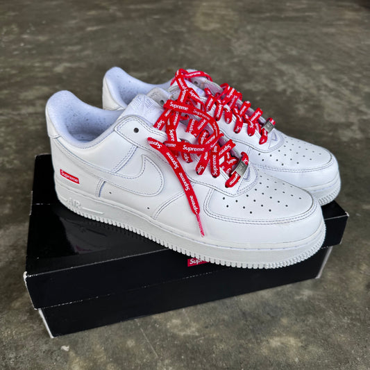 Nike x Supreme Air Force 1 Triple White