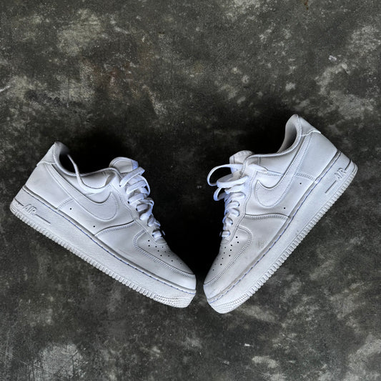 Nike Air Force 1 07’ Triple White