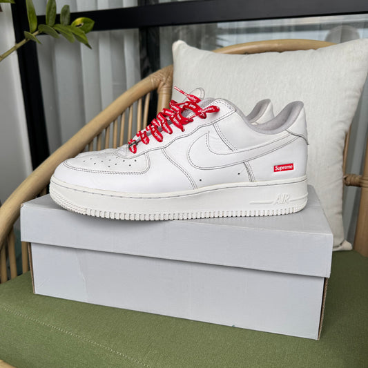Nike Air Force 1 Low Supreme White