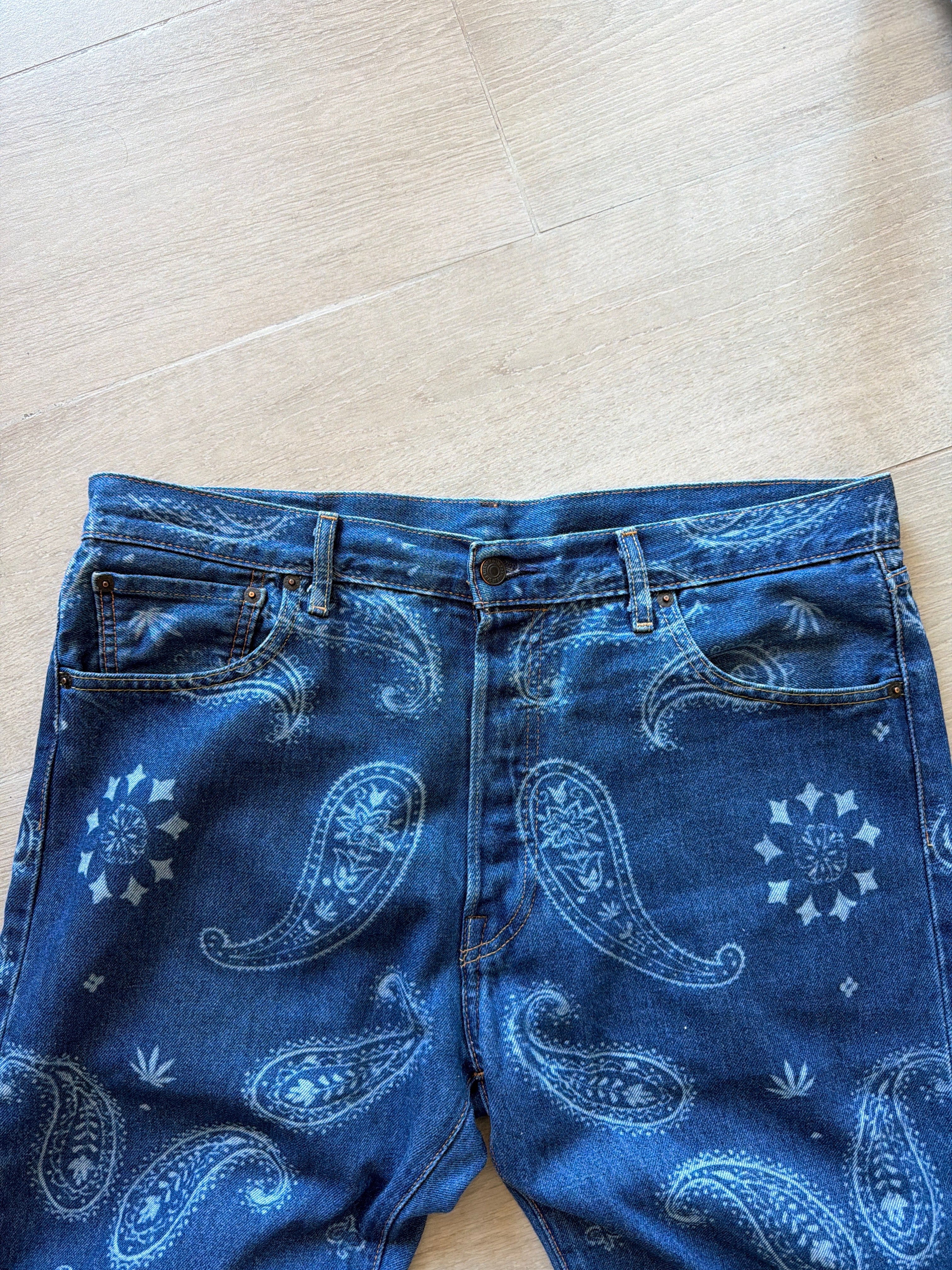 Levis x Snoop Dogg Lot 420 Paisley Bandana Jeans