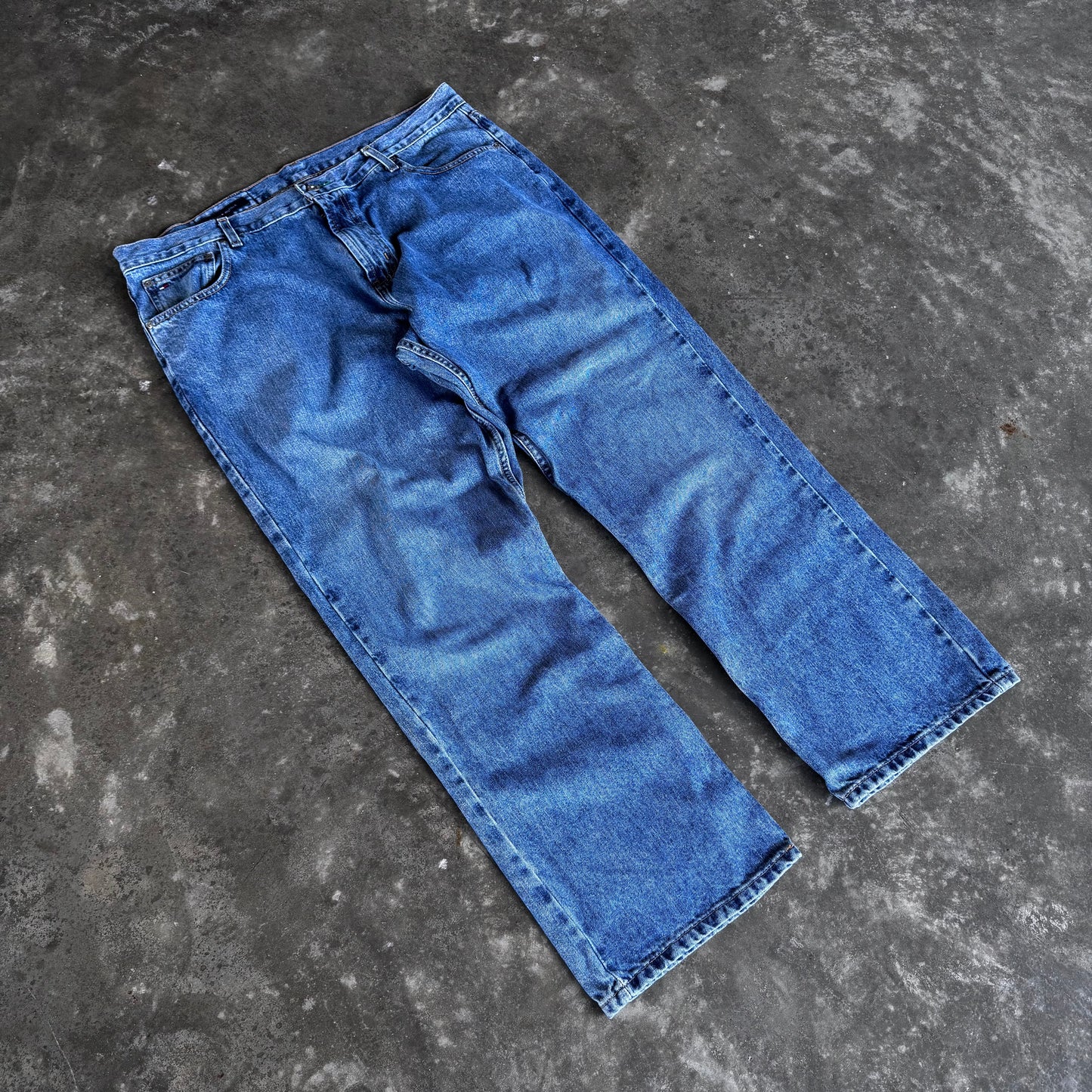 2000s Faded Tommy Hilfiger Baggy Jeans
