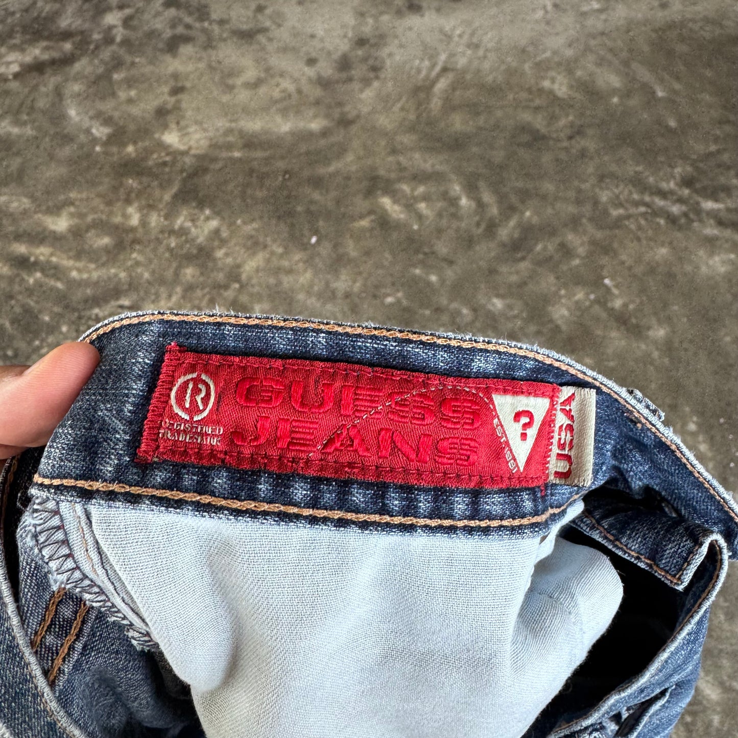Vintage Guess Light Wash Jeans 31w