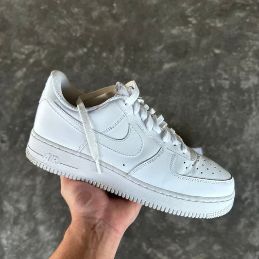 Nike Air Force 1 07’ Triple White 10.5US
