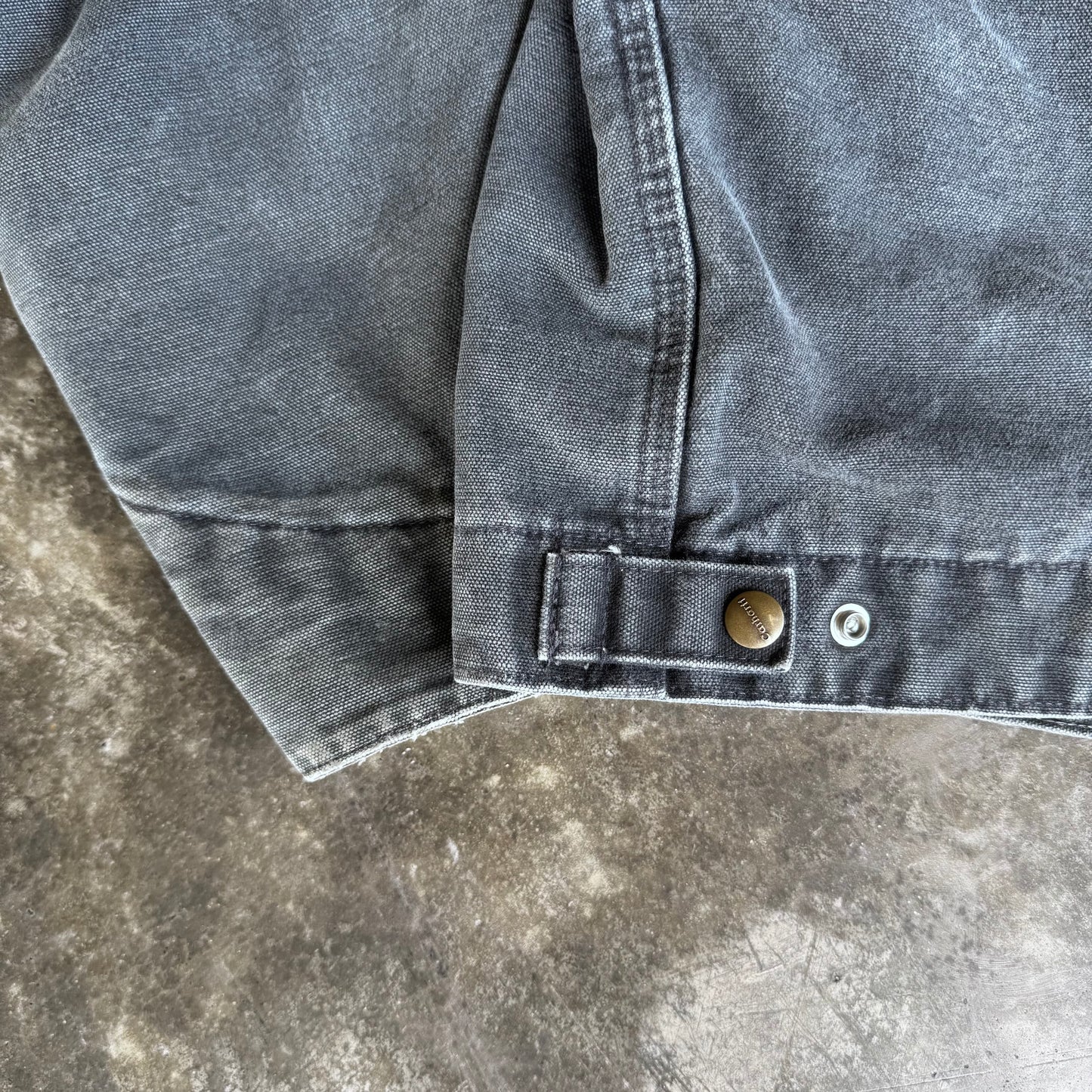 2005 Vintage Carhartt Detroit Jacket “Cement”