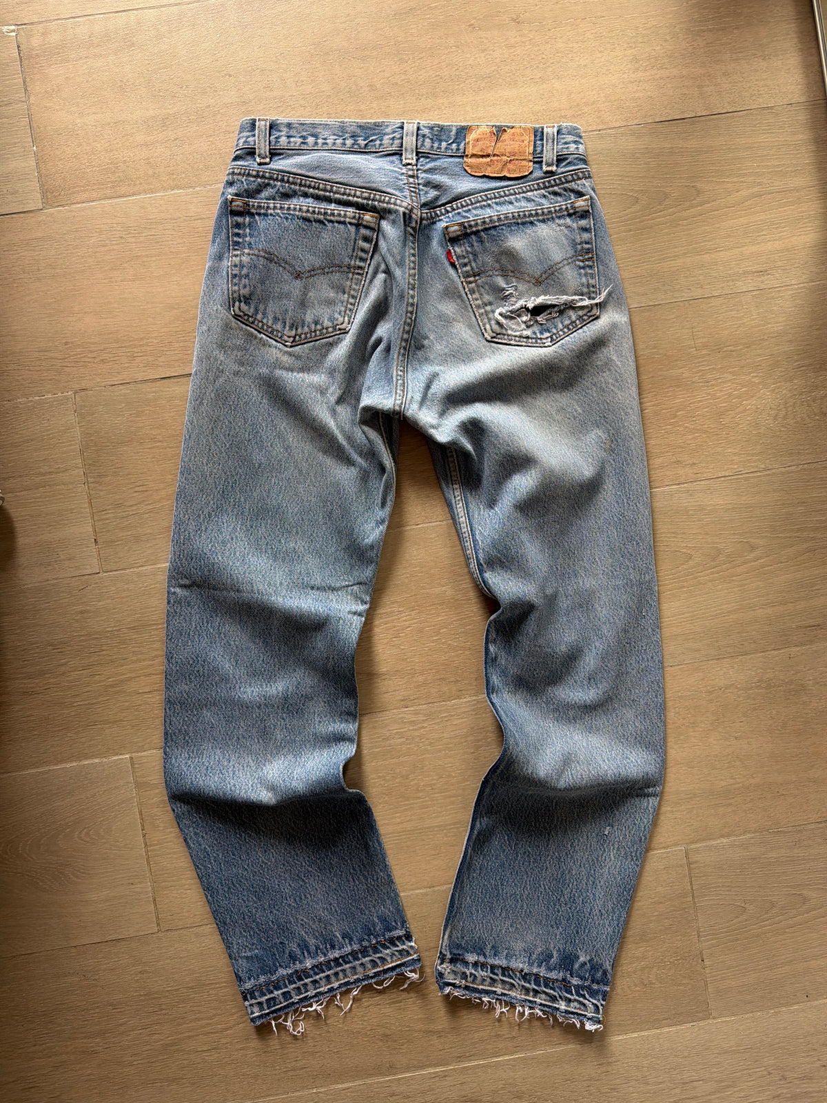 1980s Levi 501 “Light Wash” Denim Jeans (30w)