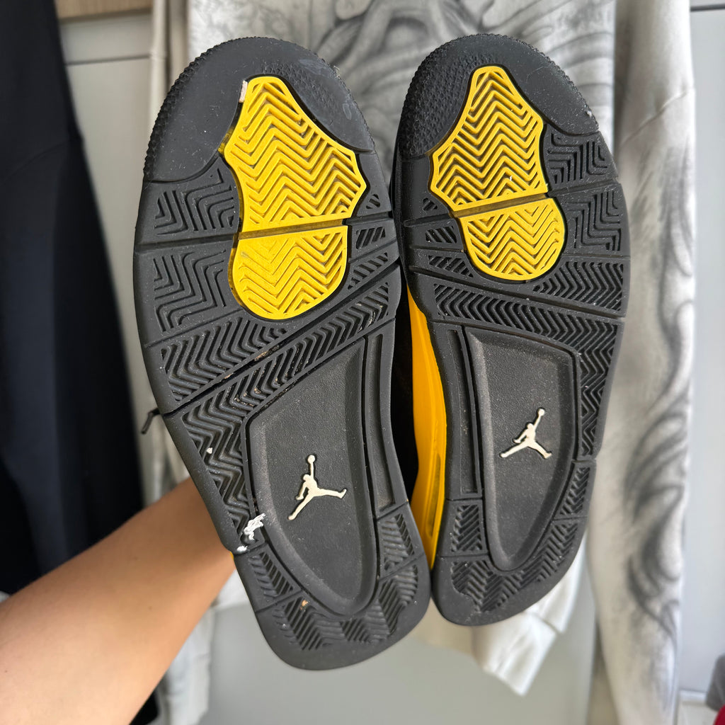 Jordan 4 Retro Thunder