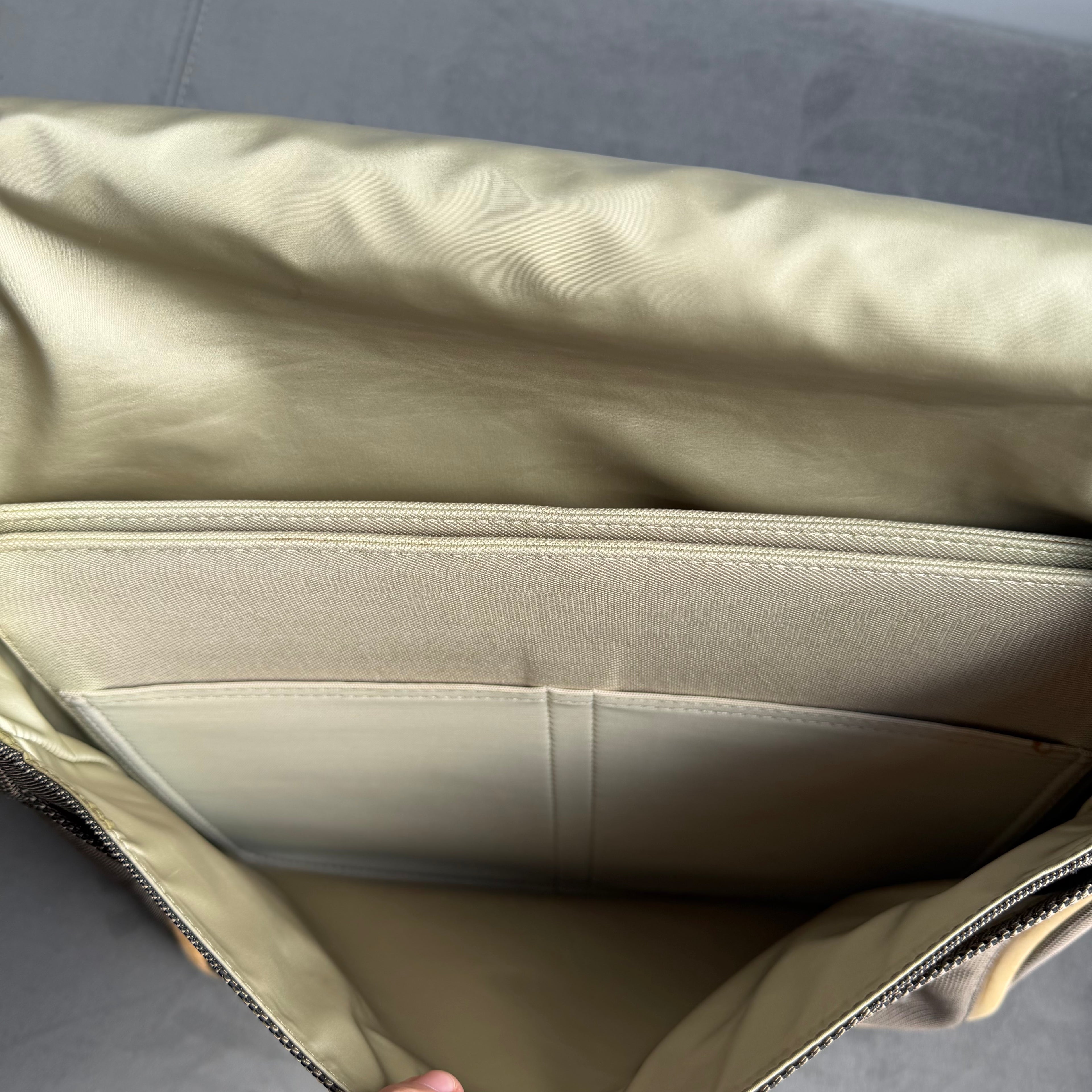 Louis Vuitton Damier Geant Messenger Bag
