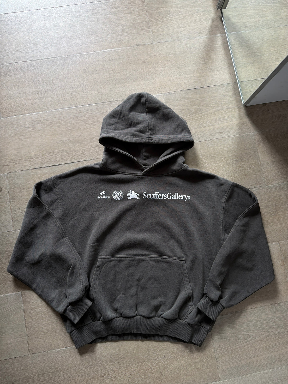 Scuffers Gallery Logo Hoodie (M)