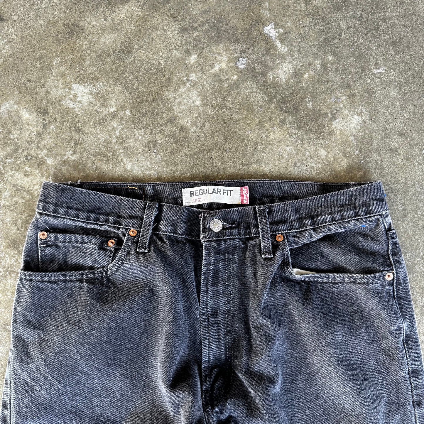 2000s Levi’s 505 Faded Black Jeans