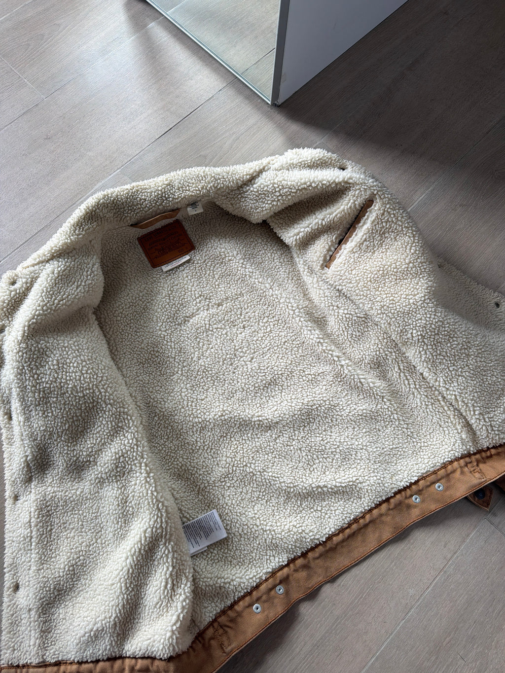 Levis Type III Button Up Sherpa Trucker Jacket Beige