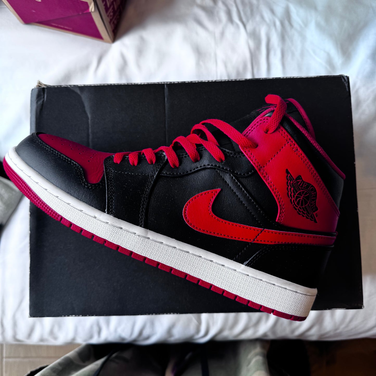 Jordan 1 Mid Alternate Bred