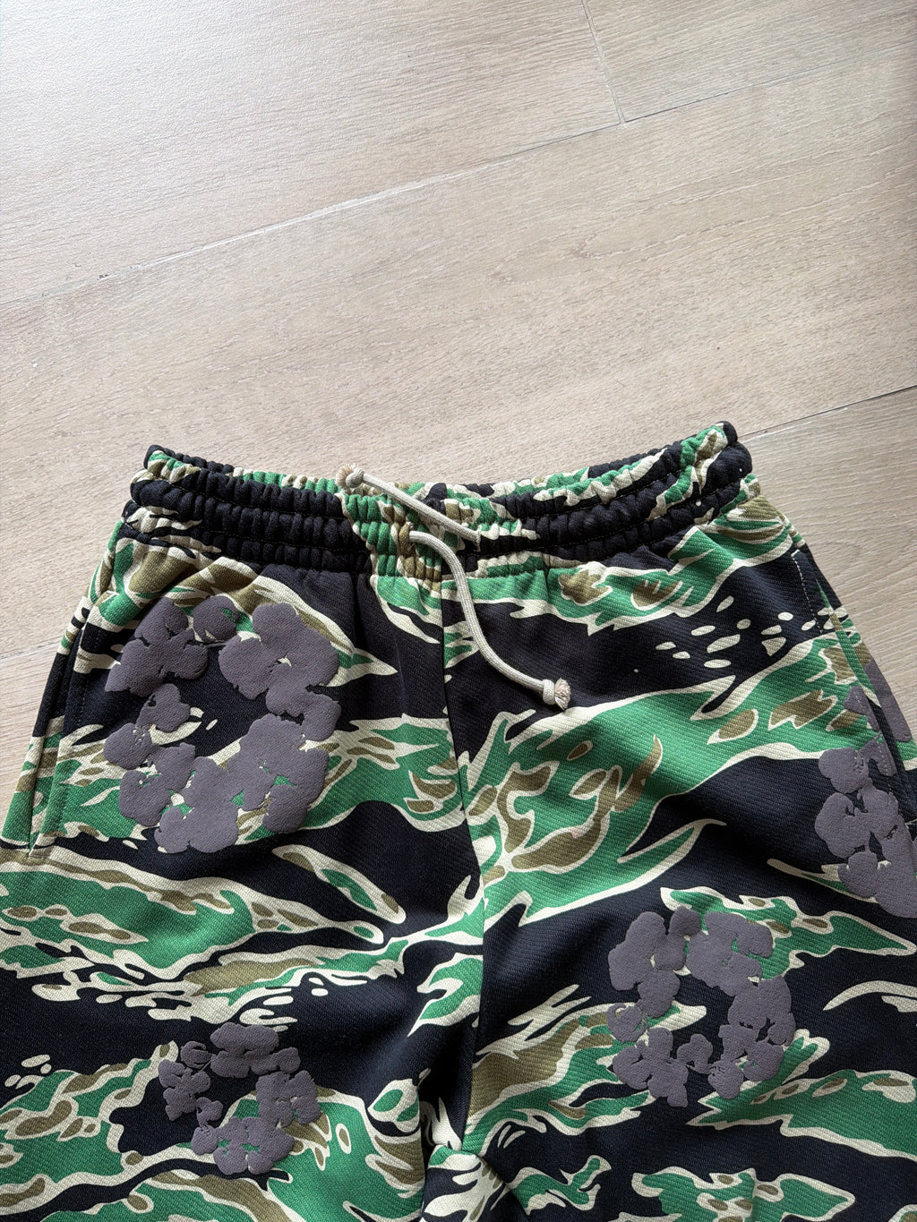 Denim Tears The Cotton Wreath Sweatpants Green Camo (M)