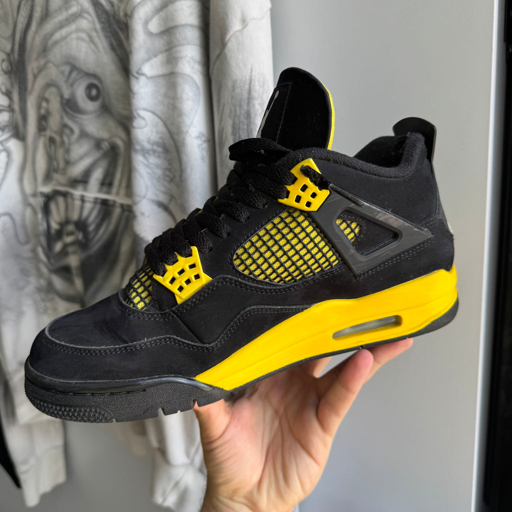Jordan 4 Retro Thunder