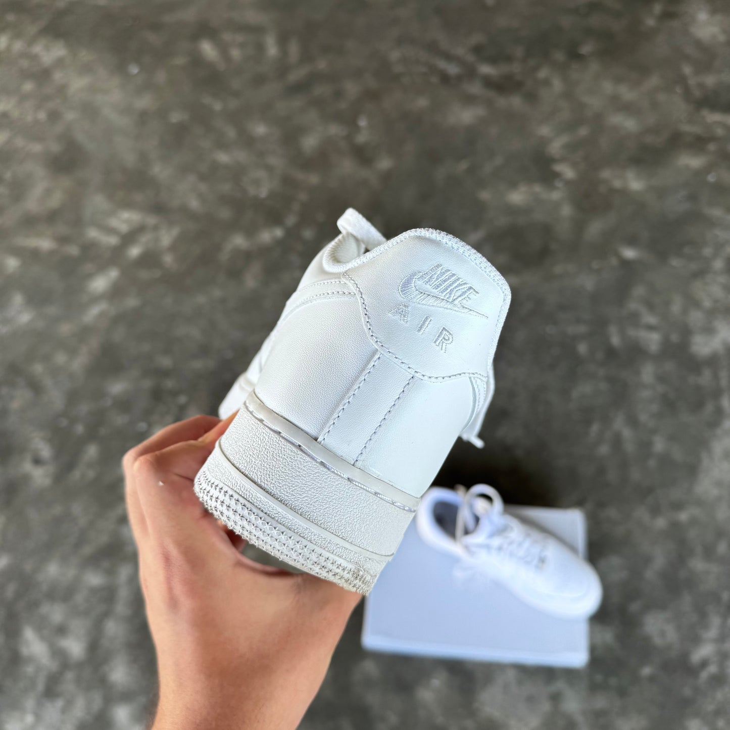Nike Air Force 1 07’ Triple White 10.5US