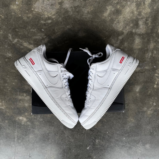 Nike Air Force 1 Low Supreme Triple White