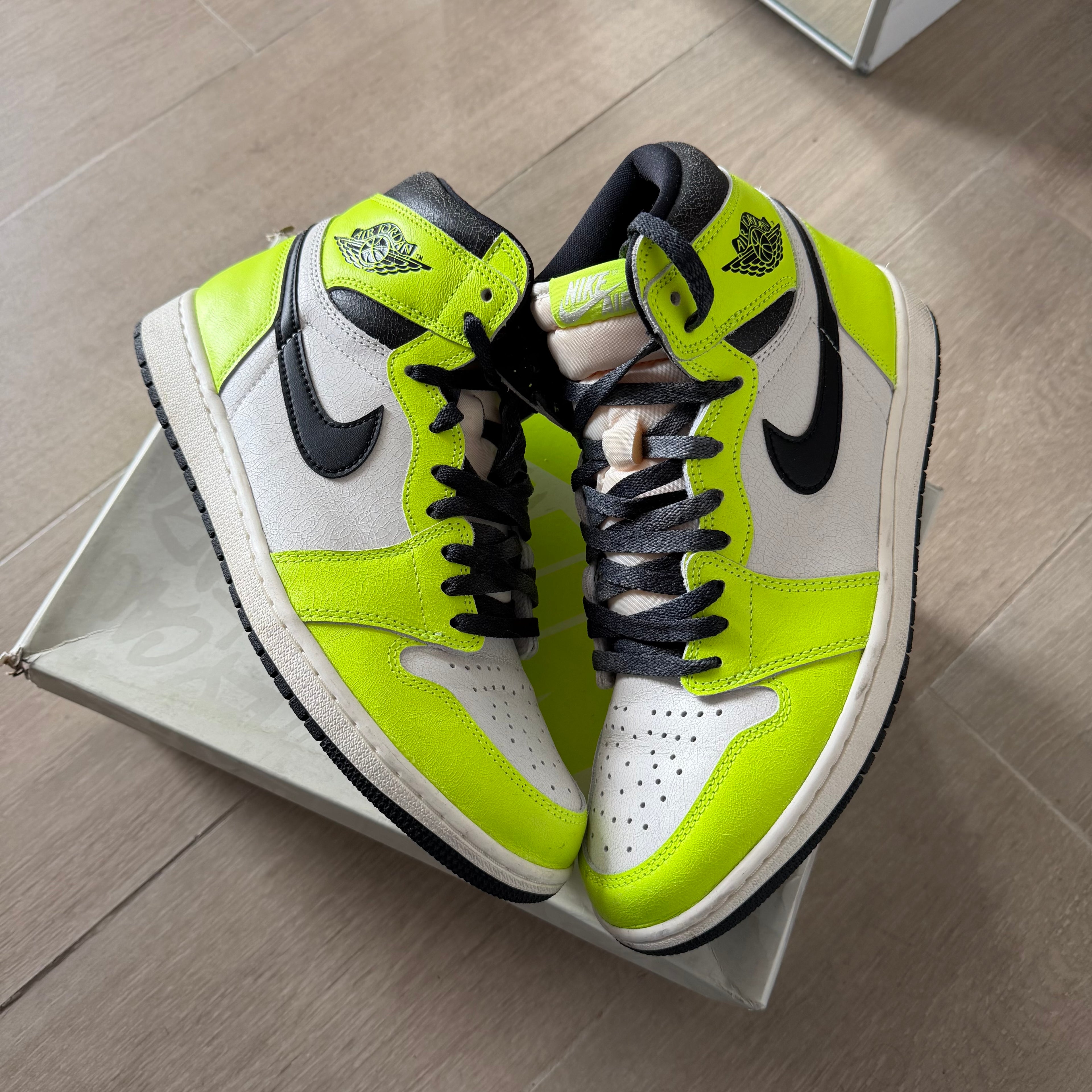 Jordan 1 Retro High OG Visionaire