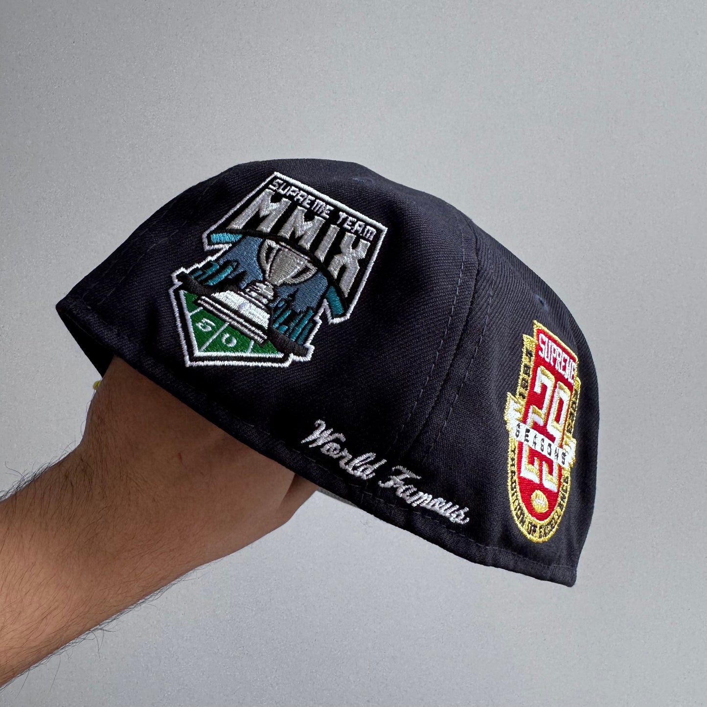 Supreme Championships Box Logo New Era “Navy”