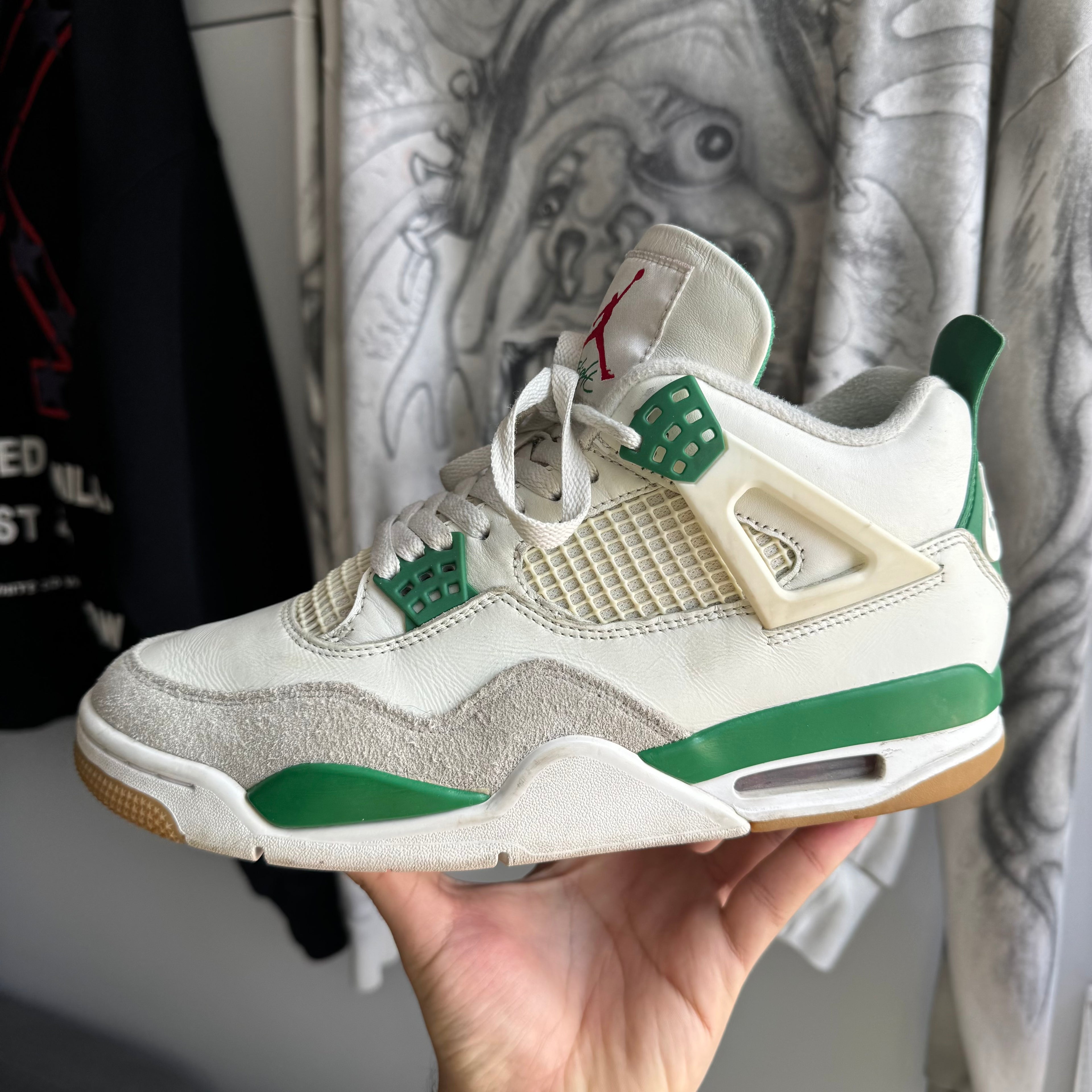 Jordan 4 Retro SB Pine Green