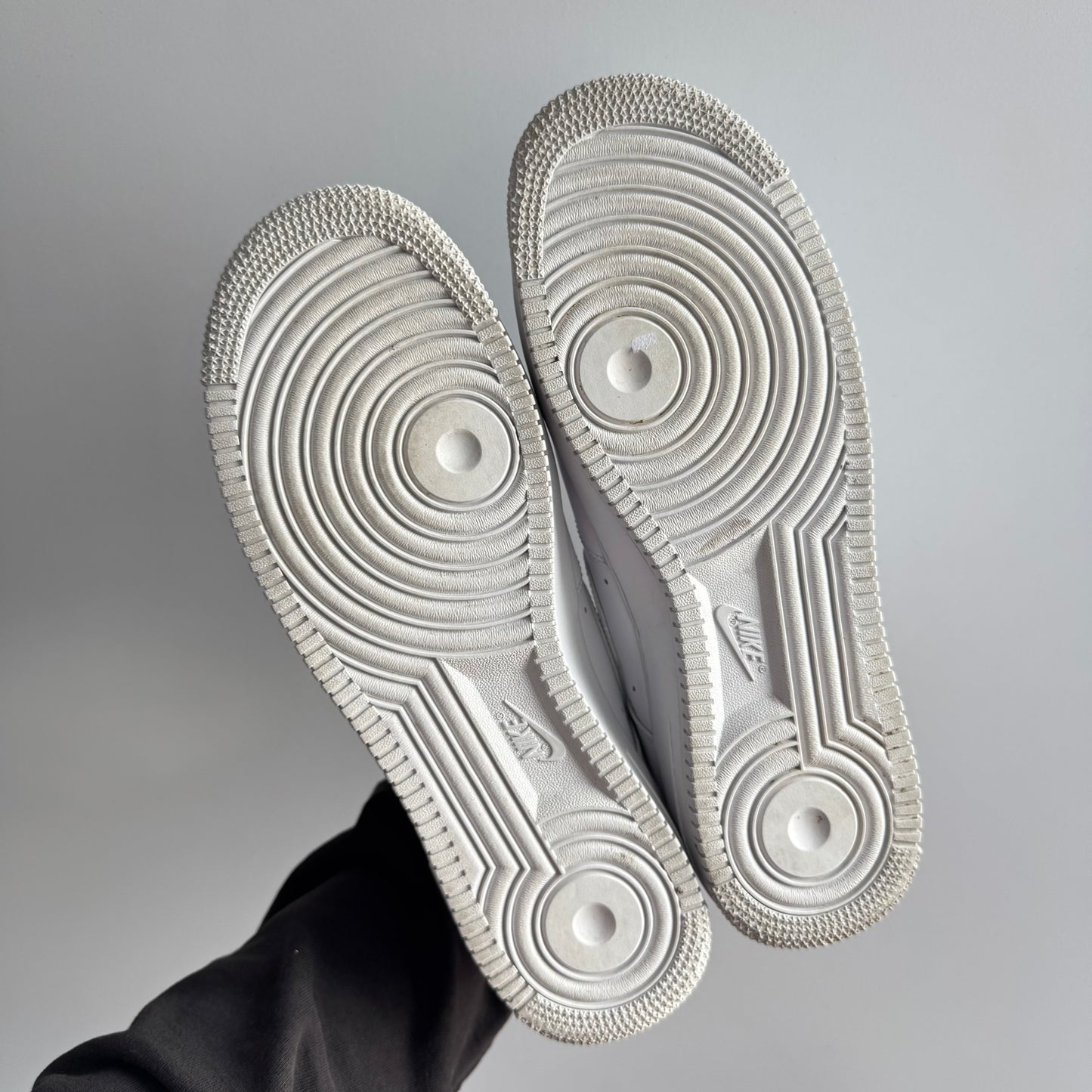 Nike Air Force 1 Supreme White