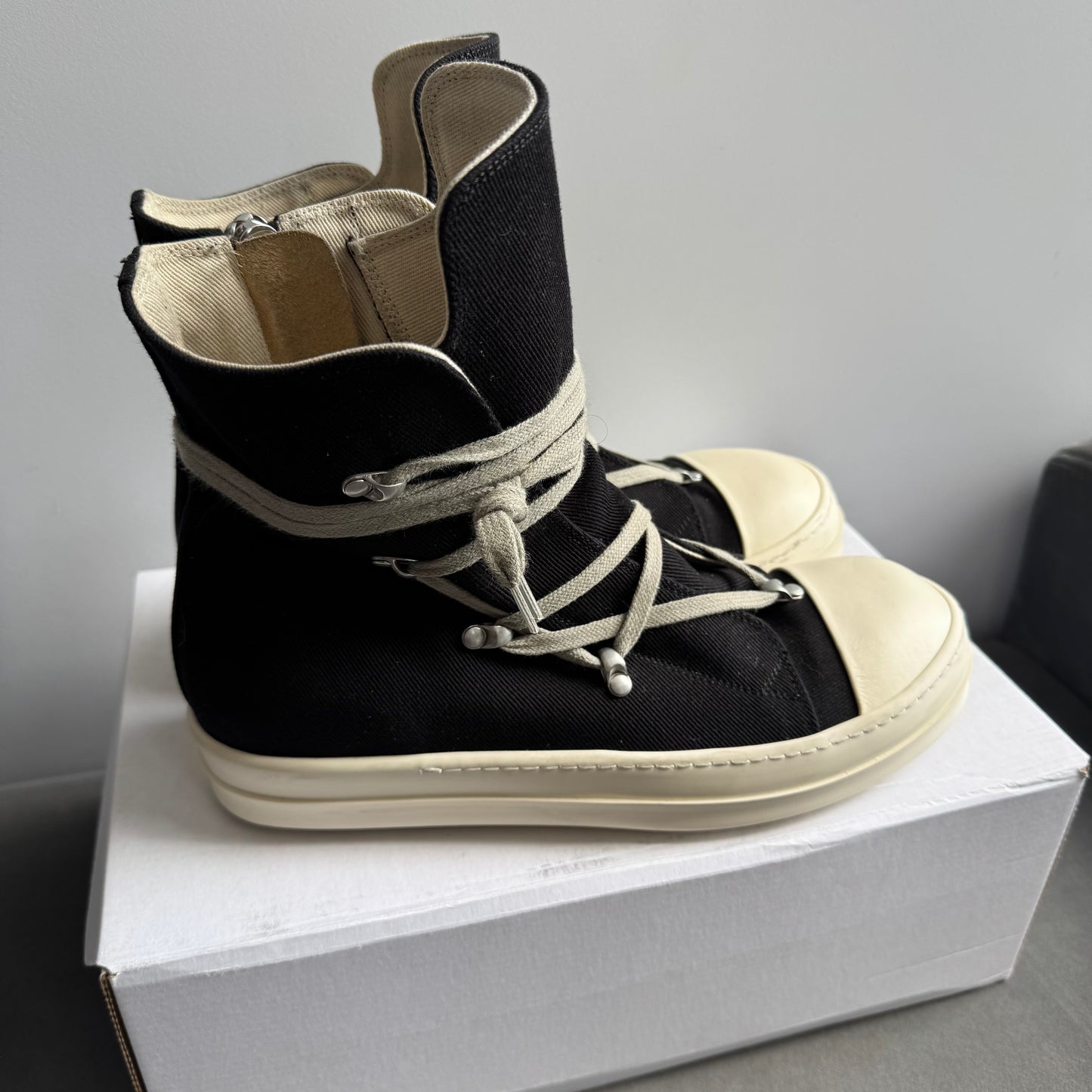 Rick Owens High Hexa Lace Black Milk Sneaker