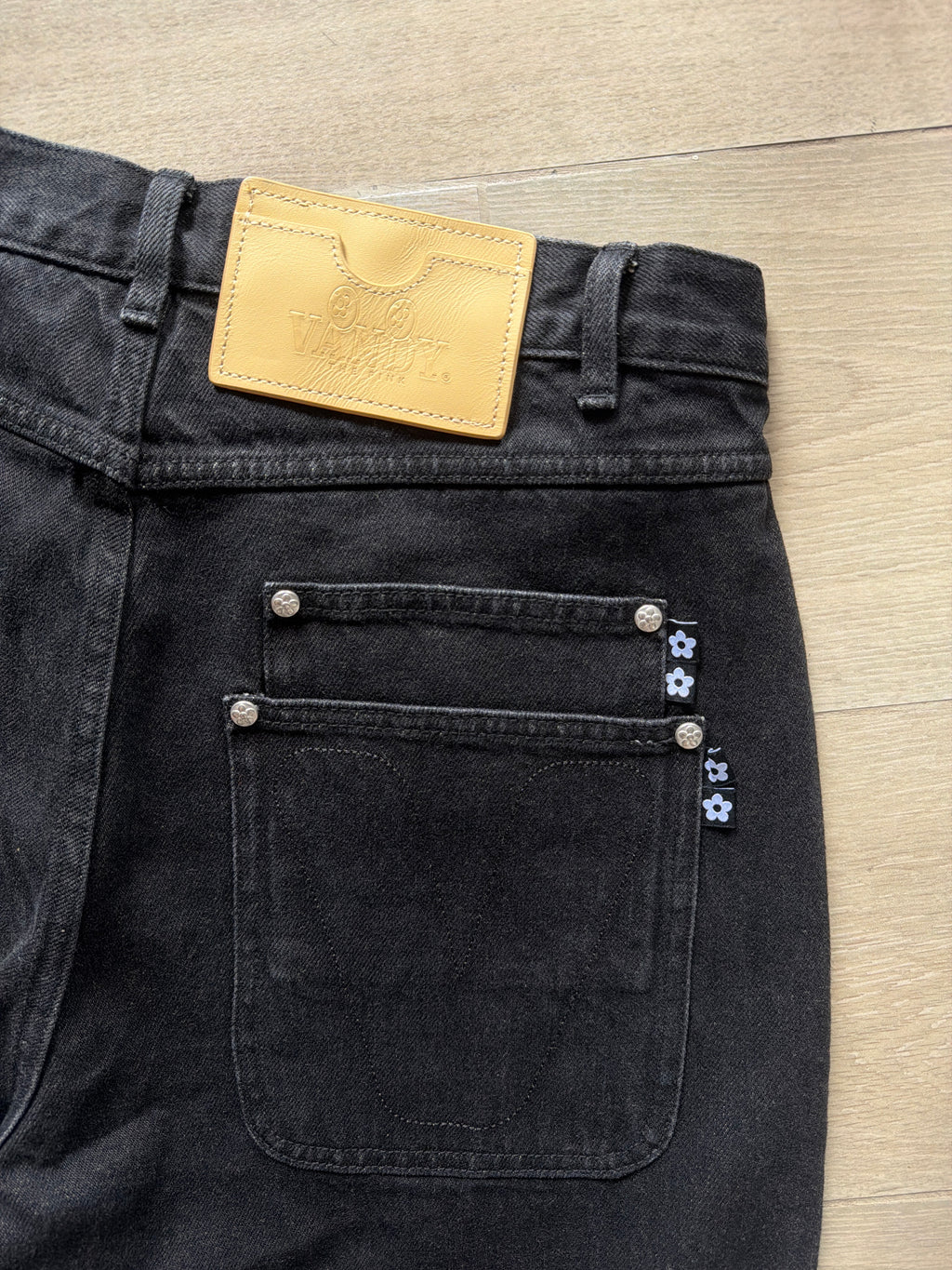 VandyThePink Flower Stud Pants Black (M)