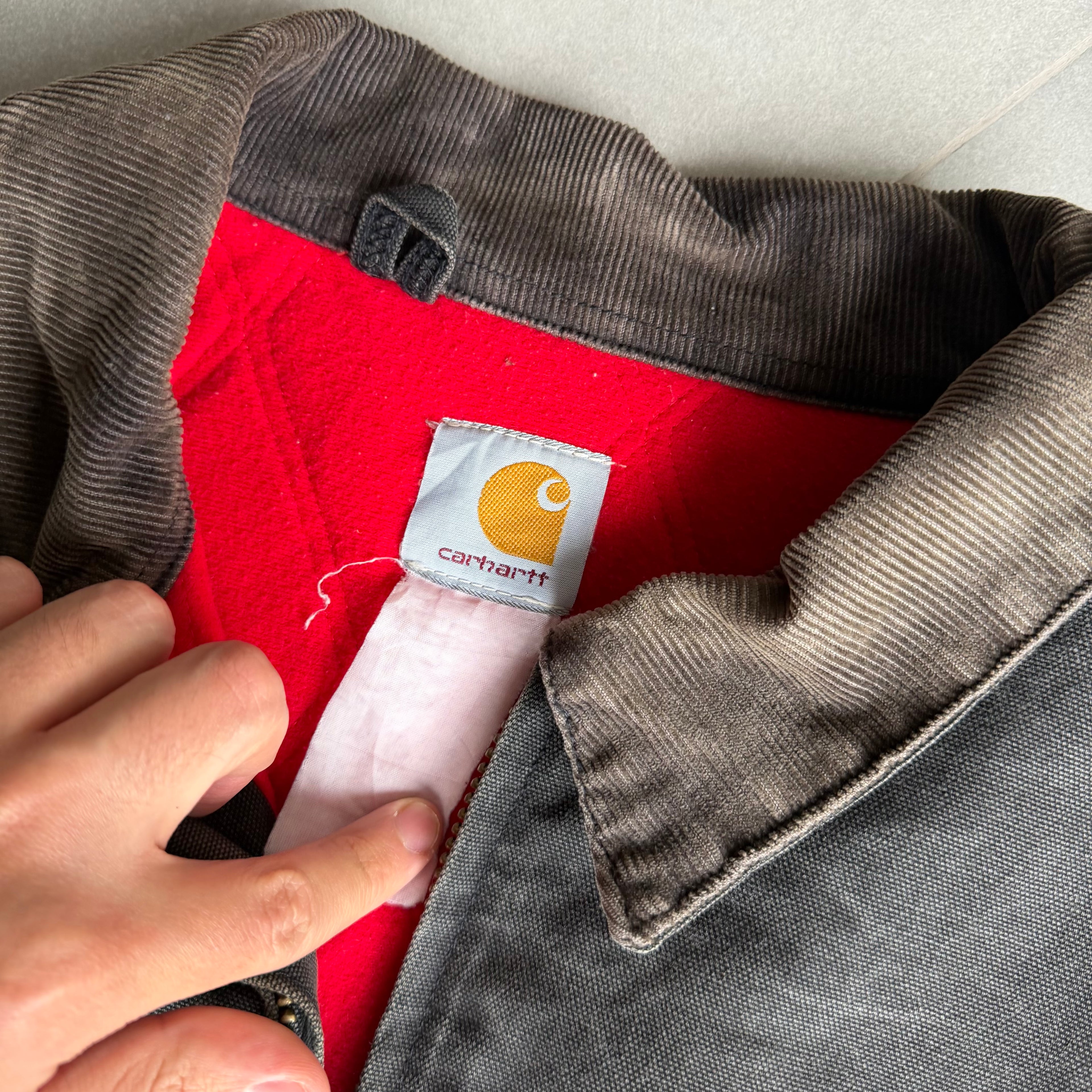 1990s Vintage Carhartt Santa Fe Red Inside-Lining Jacket
