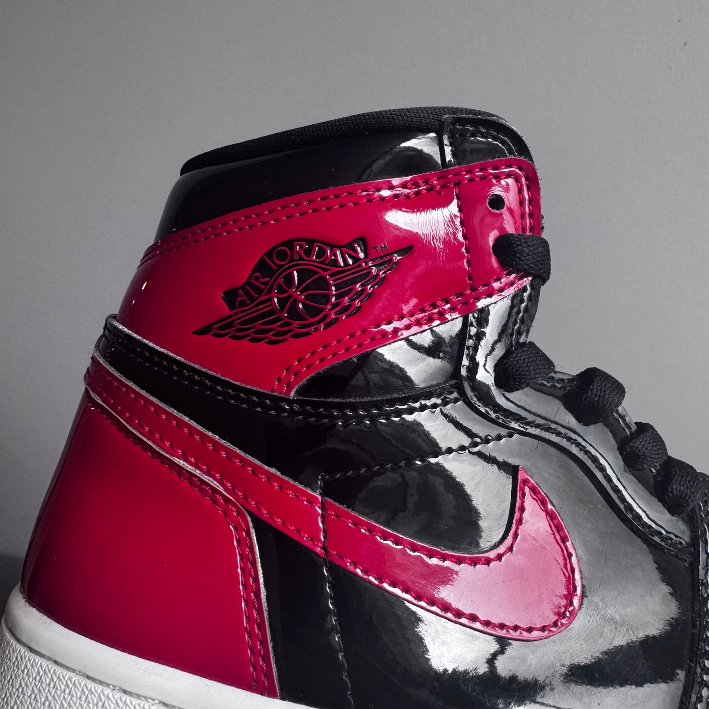 Air Jordan 1 Retro High OG “Bred Patent”