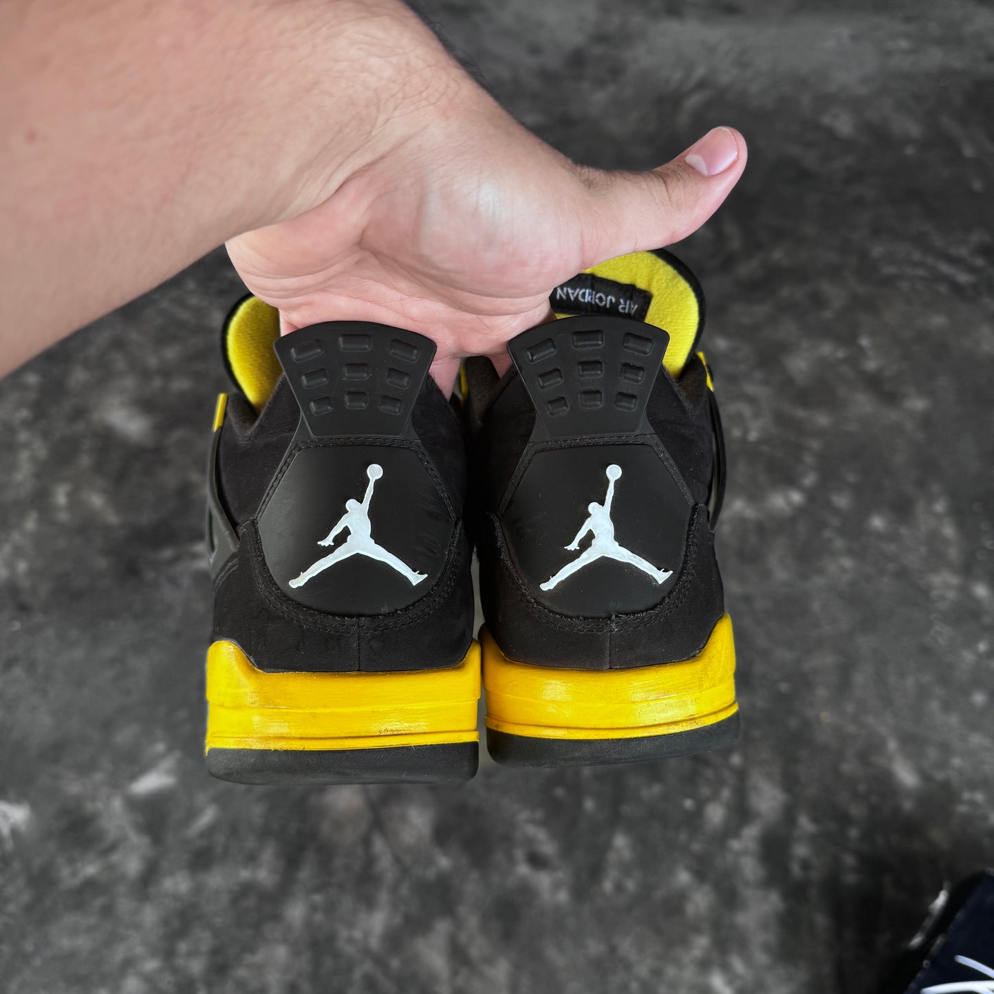 Jordan 4 Retro Thunder