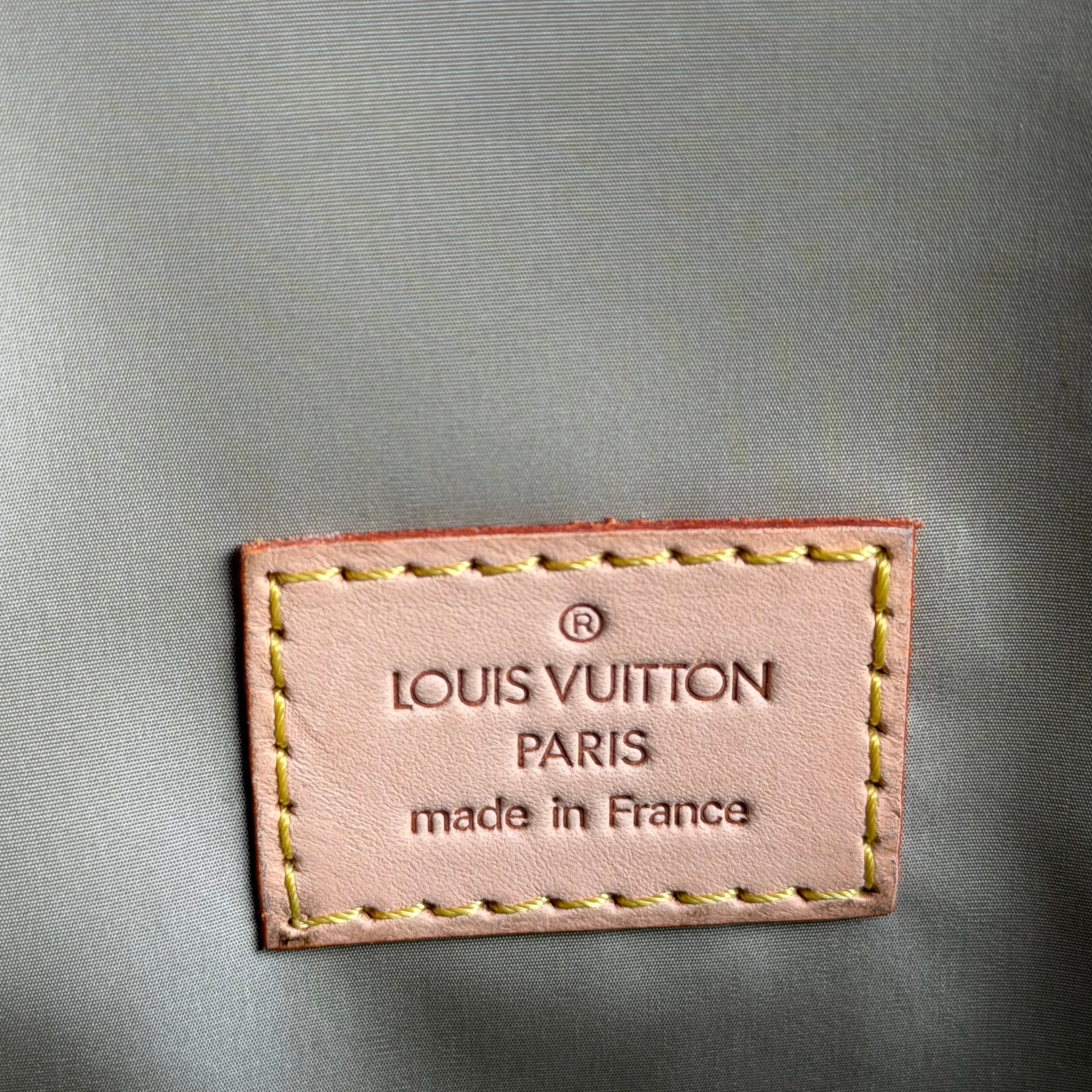Louis Vuitton Damier Geant Messenger Bag
