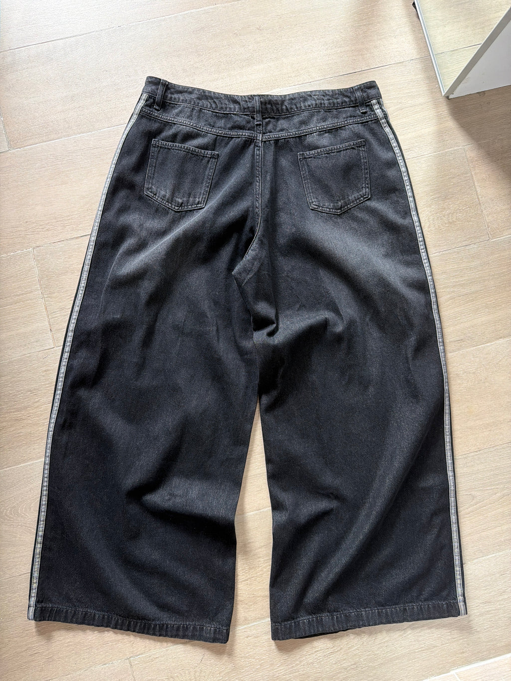 adidas Originals Faded 3-Stripes Baggy Jeans Black (36w)