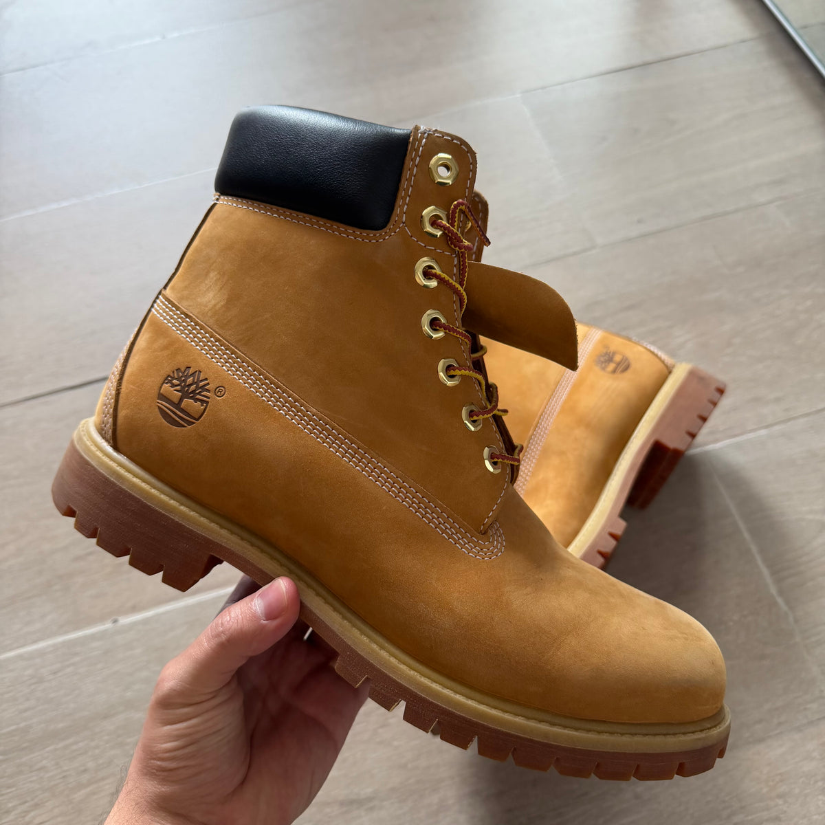 Timberland 6” Premium Waterproof Boots Wheat (10.5US)