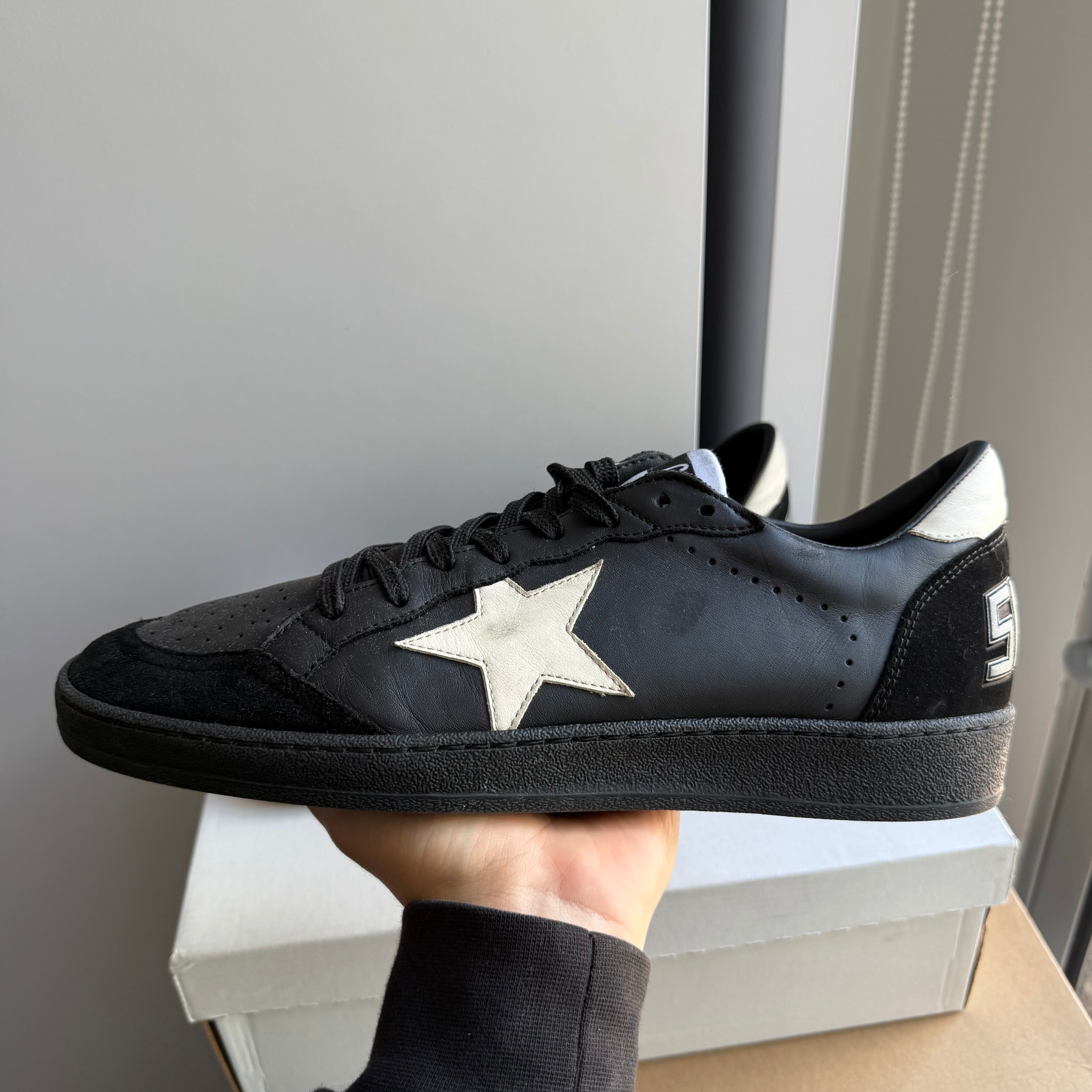 Golden Goose Ballstar Black/White Sneakers