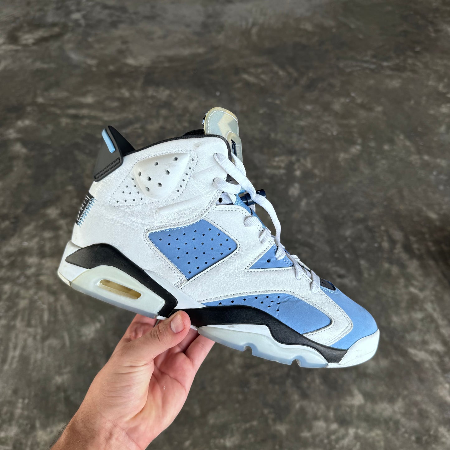 Jordan 6 Retro UNC White