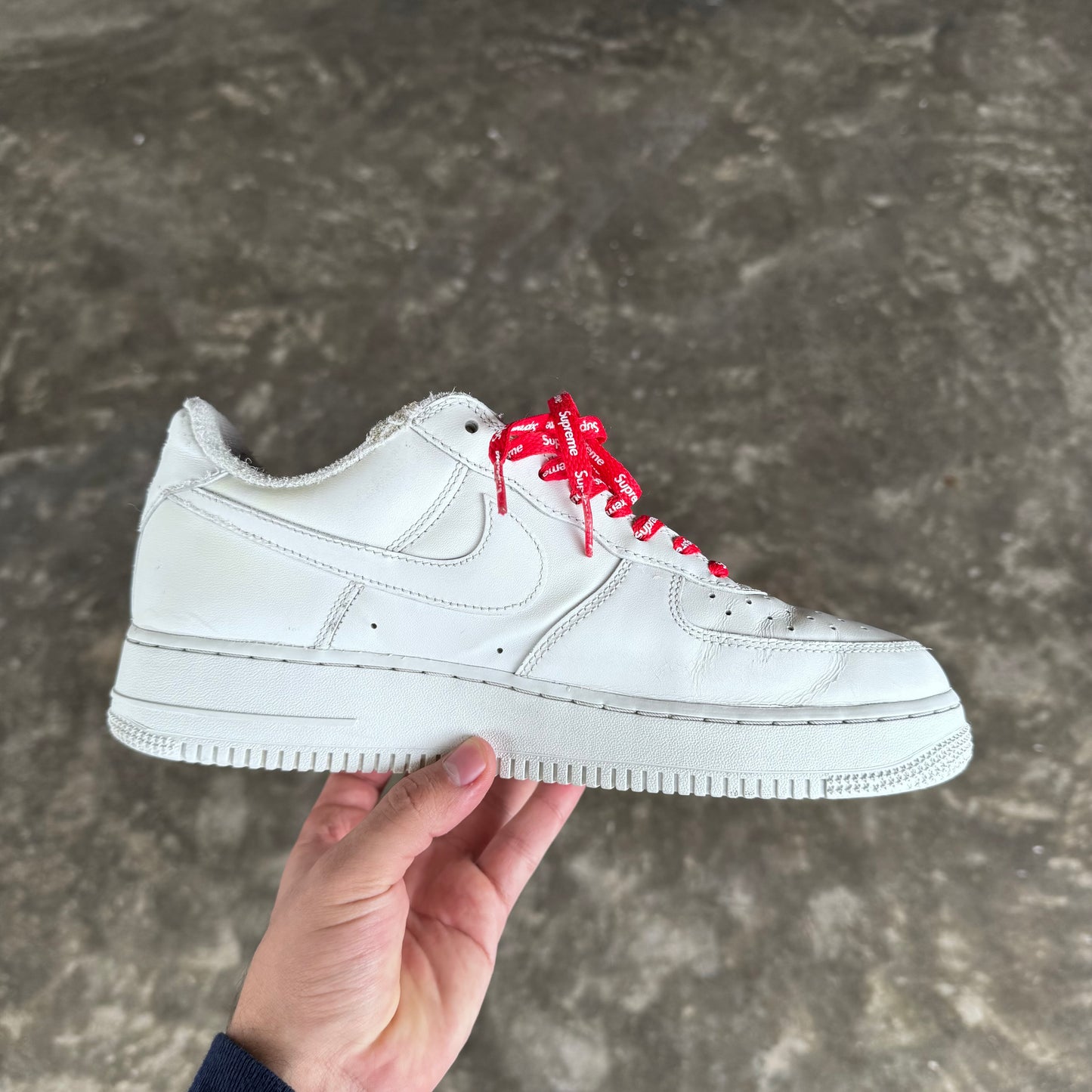 Nike x Supreme AF1 07’ Triple White