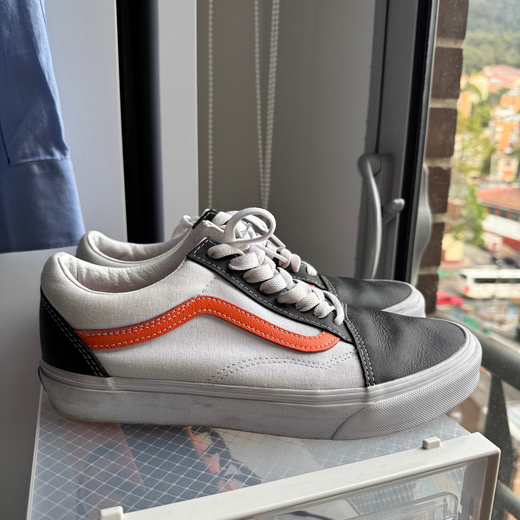 Vans Old Skool Black/Orange Sneakers