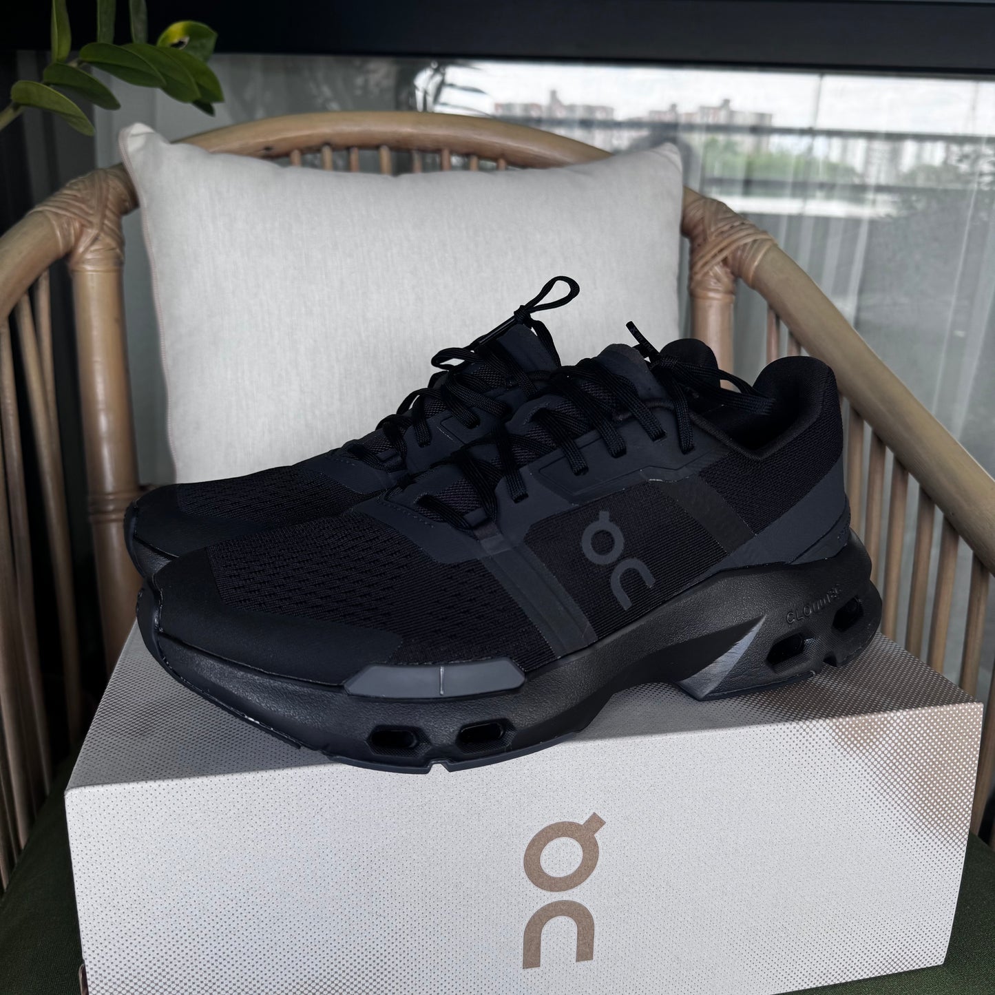 On Running Cloudpulse Eclipse Black