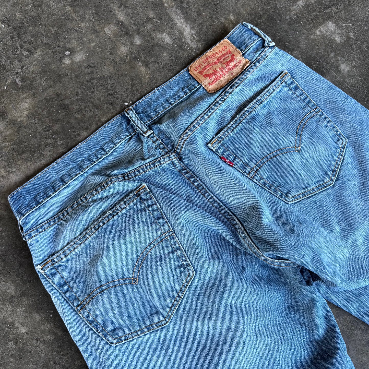 2000s Levis 559 Faded Denim Jeans