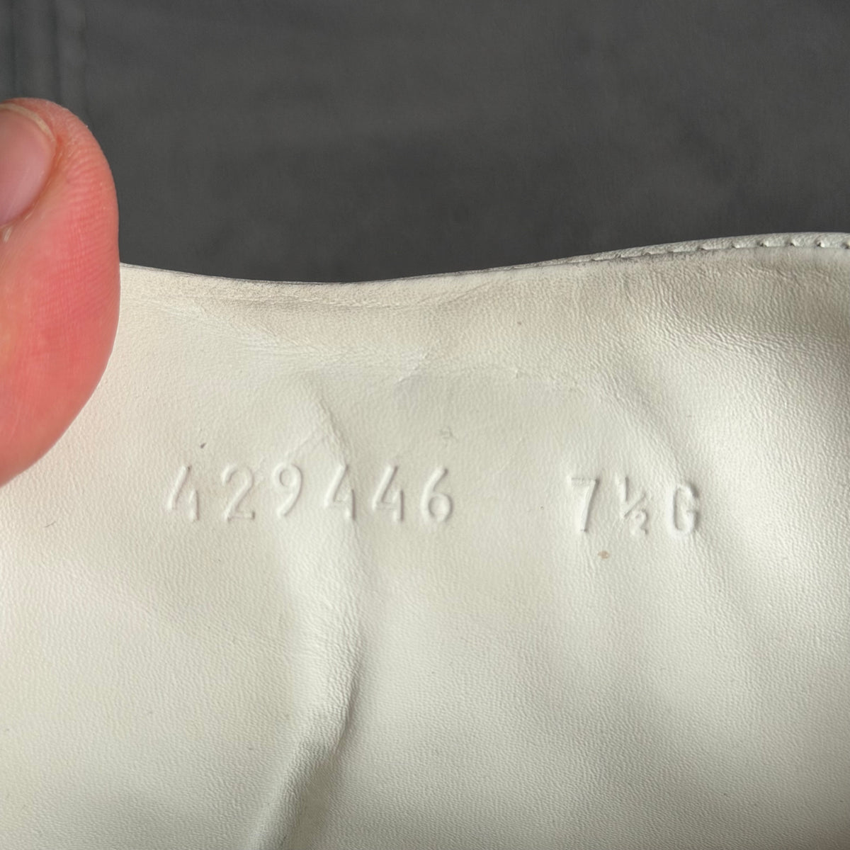 Gucci Ace Bee Sneakers (8.5US)