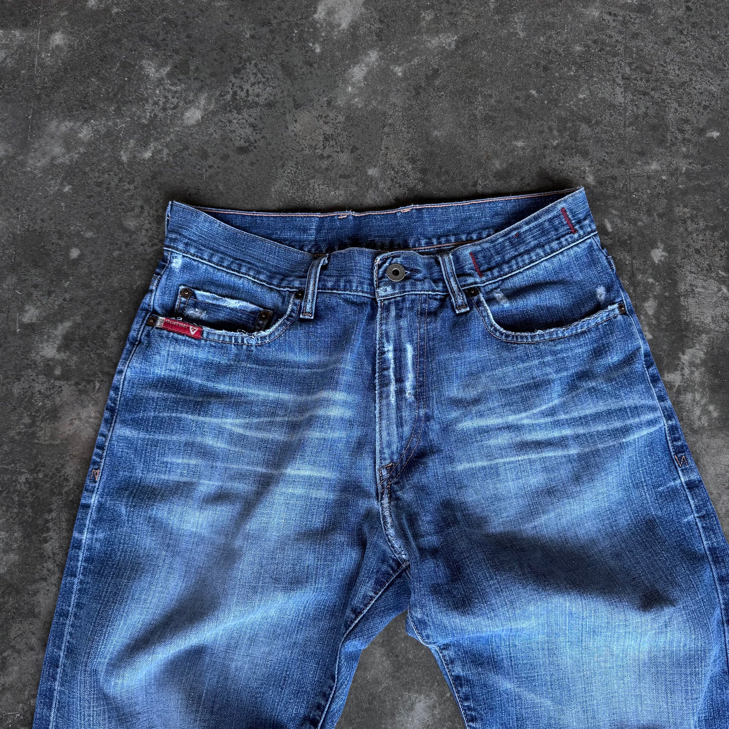 Vintage Guess Light Wash Jeans 31w