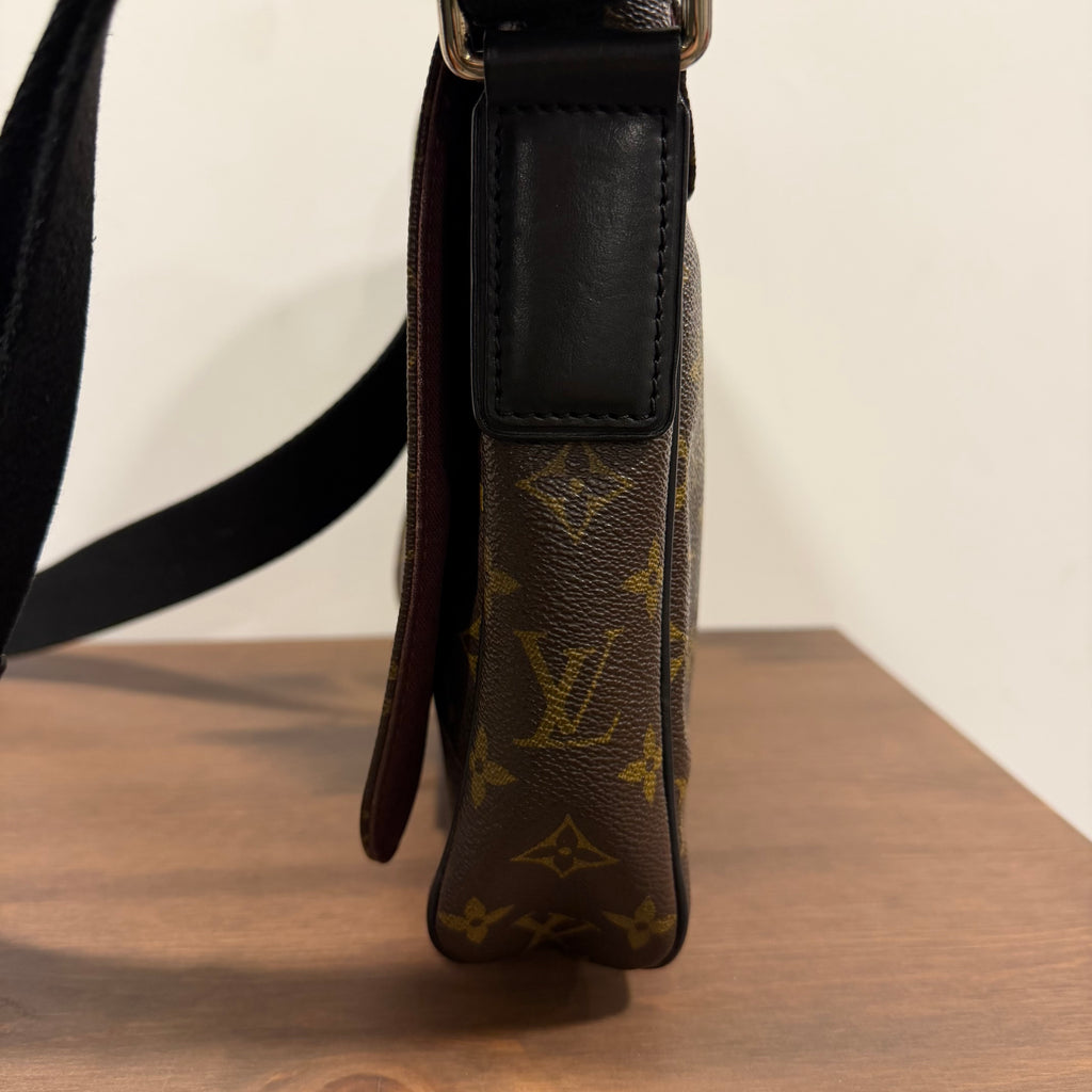 Louis Vuitton District Messenger Bag PM Brown Macassar Monogram Canvas