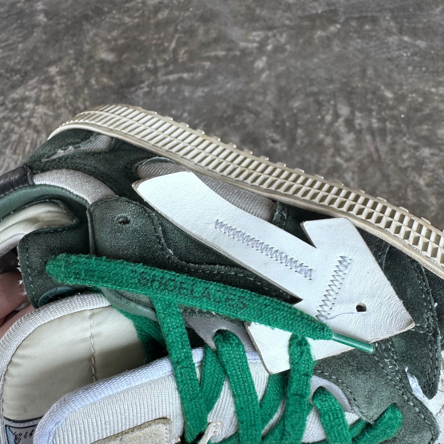 Off-White Floating Arrow Low-Top Sneakers