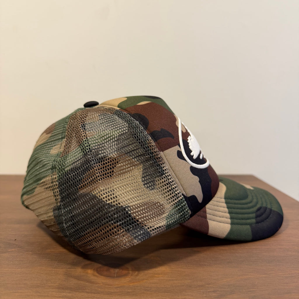 Corteiz Island Puff Print Trucker Hat Woodland